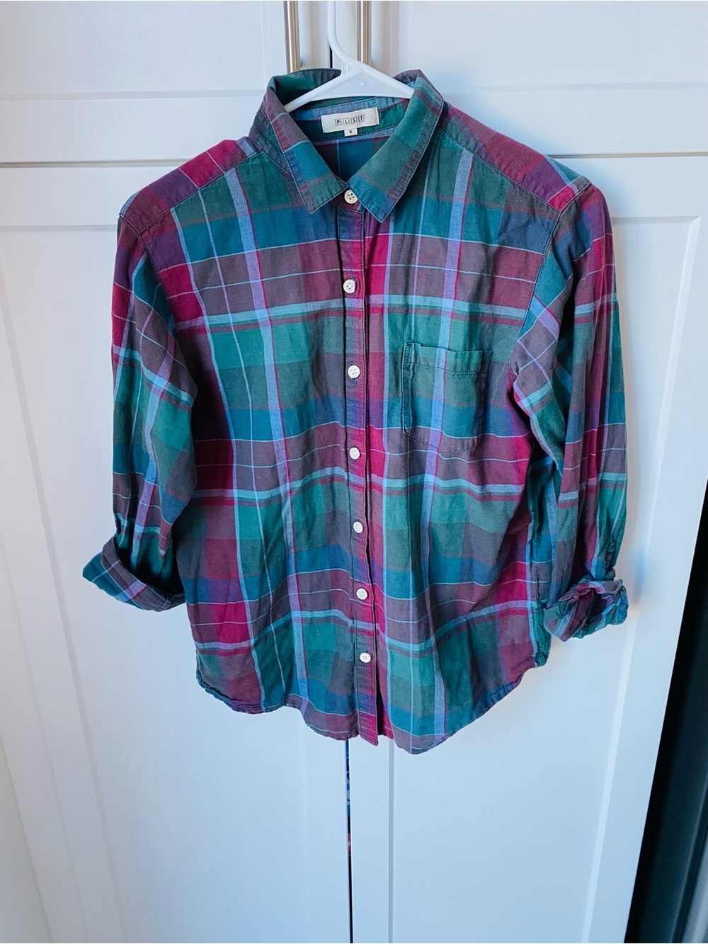 PLST womens small long sleeve plaid button down
